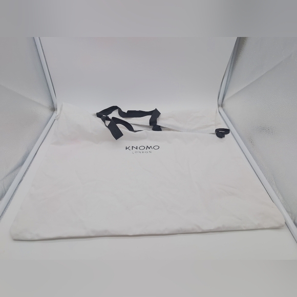 Knomo Other - KNOMO London White Protective Dust Bag with Black Ribbon 21x21
